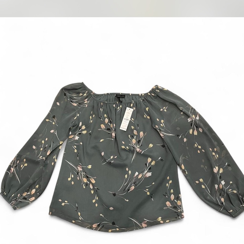 White House Black Market NWT Floral Blouse - Green and Pink - Picture 2 of 7